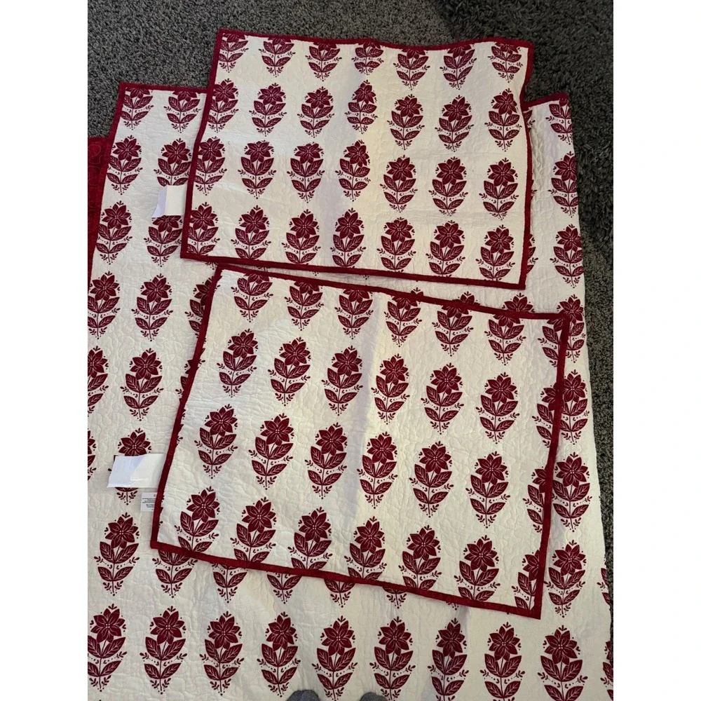 St Nicholas Square Red Floral Quilt Set Full Queen 3pc Reversible Cotton Holiday